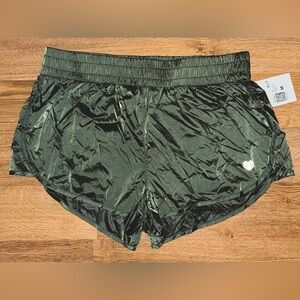 NEW FOREVER 21 Olive Green Shorts. Sz Small. I have a Medium in another listings